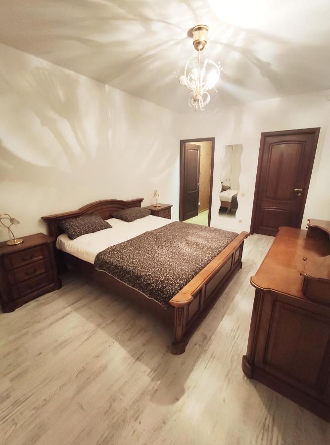 Bulevardul Constantin Negruzzi 2/6 Kişinev Dış mekan fotoğraf