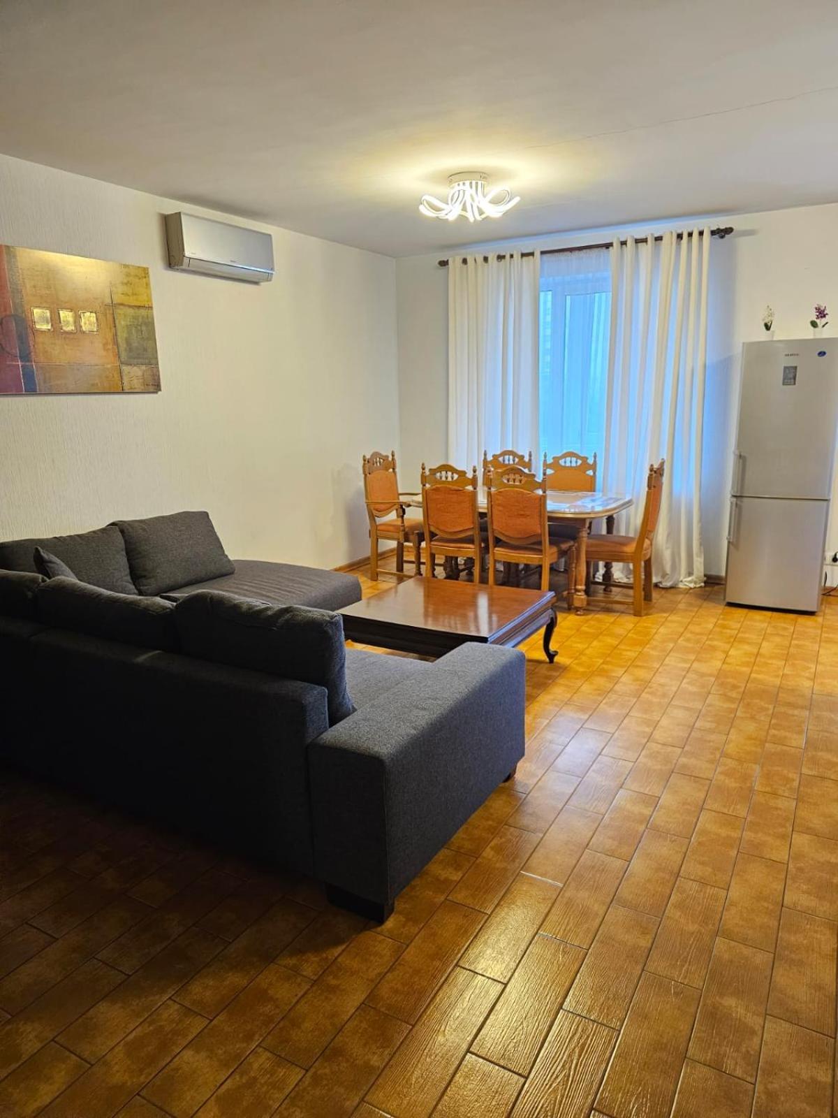 Bulevardul Constantin Negruzzi 2/6 Kişinev Dış mekan fotoğraf